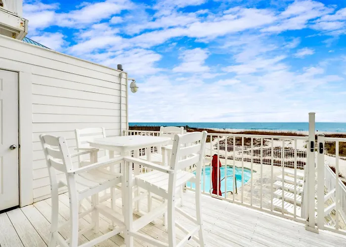 Dolphin View Beachfront Duplex B Pet Friendly Holiday home *