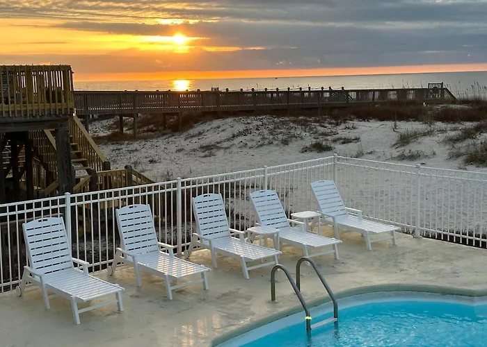 Holiday home Dolphin View Beachfront Duplex B Pet Friendly