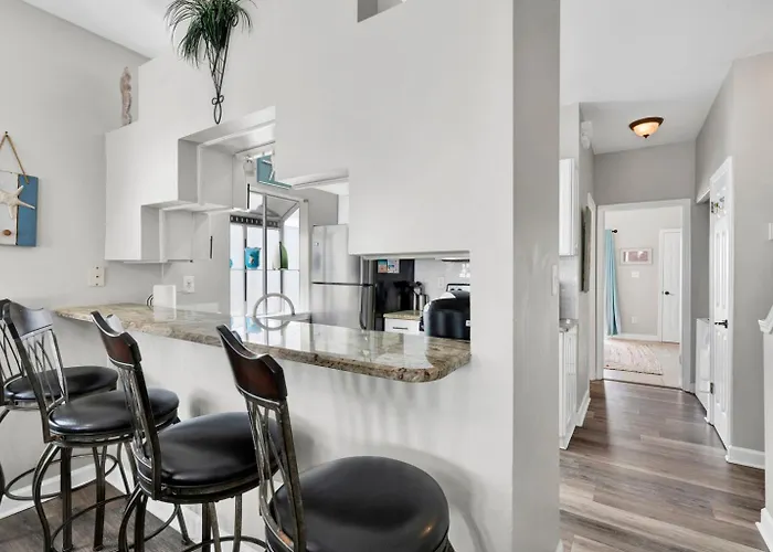 Dolphin View Beachfront Duplex B Pet Friendly * Gulf Shores