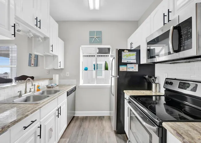 Dolphin View Beachfront Duplex B Pet Friendly *